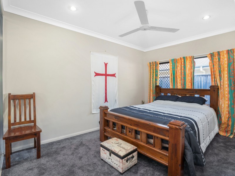 12 Bushlark Place, Smithfield QLD 4878