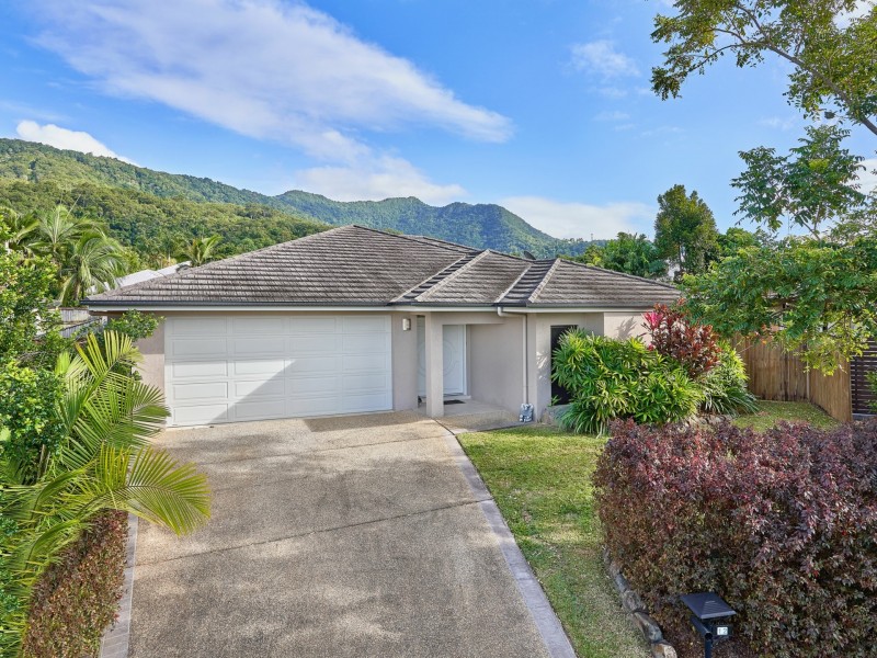 12 Bushlark Place, Smithfield QLD 4878