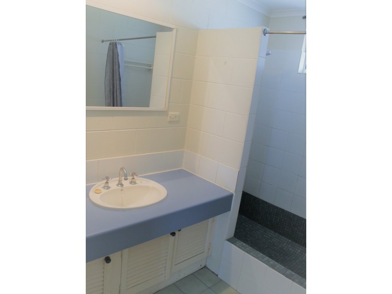 12 Samuel Street, Yorkeys Knob QLD 4878