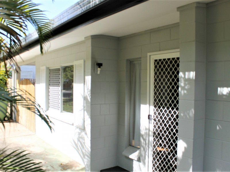 12 Samuel Street, Yorkeys Knob QLD 4878