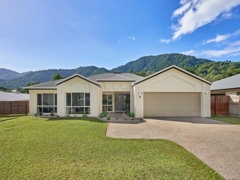 5 Govern Close, Redlynch QLD 4870