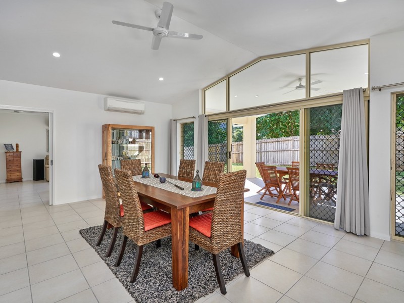 5 Govern Close, Redlynch QLD 4870