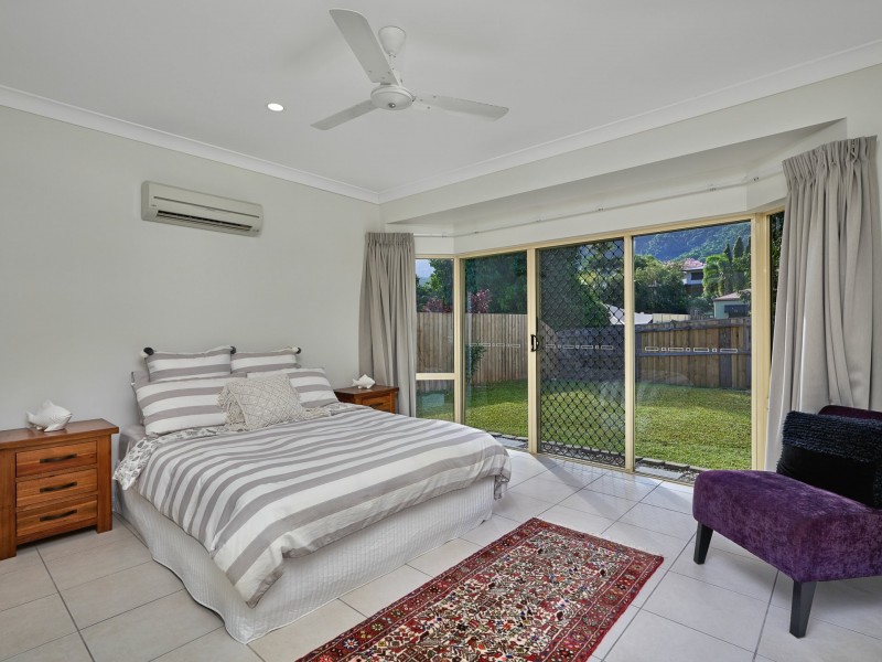 5 Govern Close, Redlynch QLD 4870