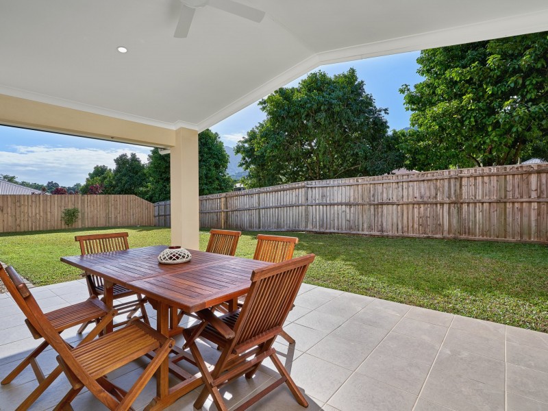 5 Govern Close, Redlynch QLD 4870