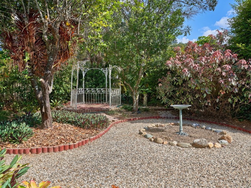 8 Rangeview Close, Smithfield QLD 4878