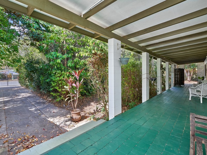 8 Rangeview Close, Smithfield QLD 4878