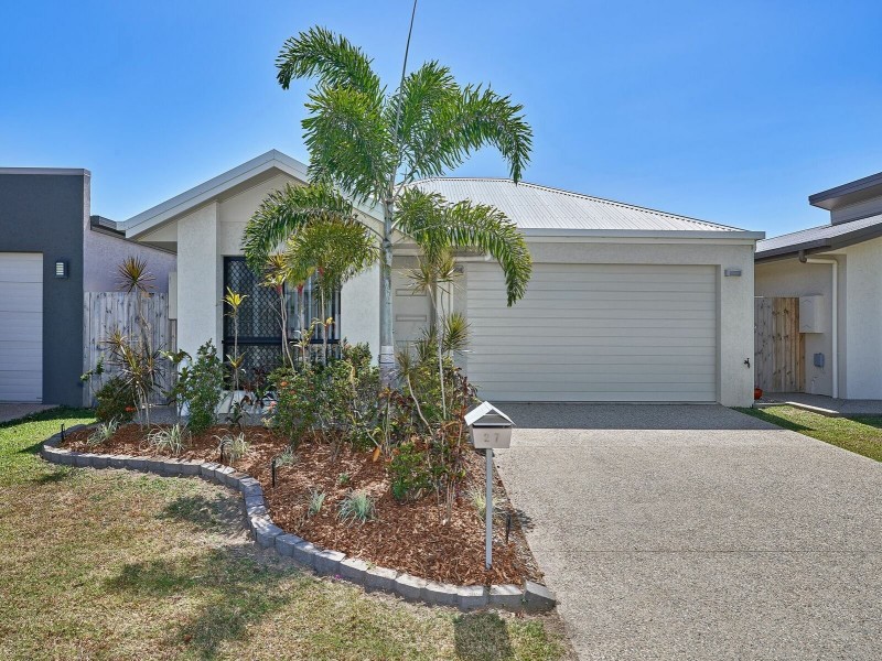 27 Castleton Entrance, Smithfield QLD 4878