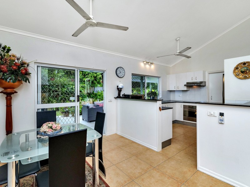 4 Michaelmas Close, Clifton Beach QLD 4879