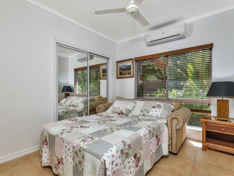 4 Michaelmas Close, Clifton Beach QLD 4879