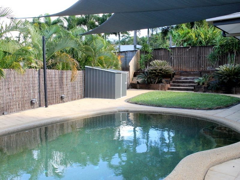 11 Orana Street, Caravonica QLD 4878