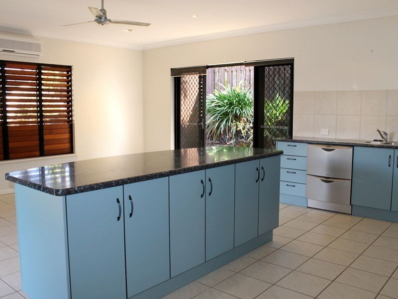 11 Orana Street, Caravonica QLD 4878