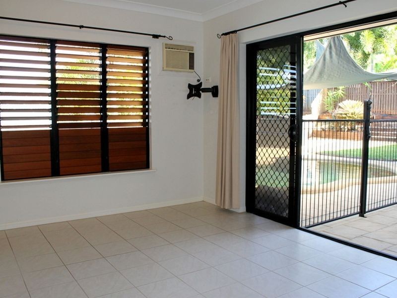 11 Orana Street, Caravonica QLD 4878