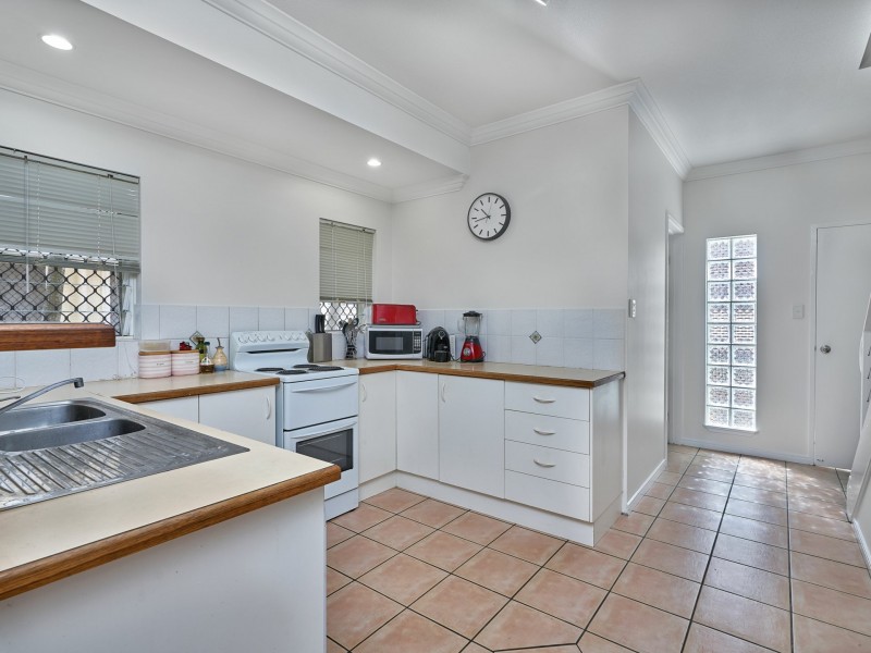 8/35-37 Rutherford Street, Yorkeys Knob QLD 4878