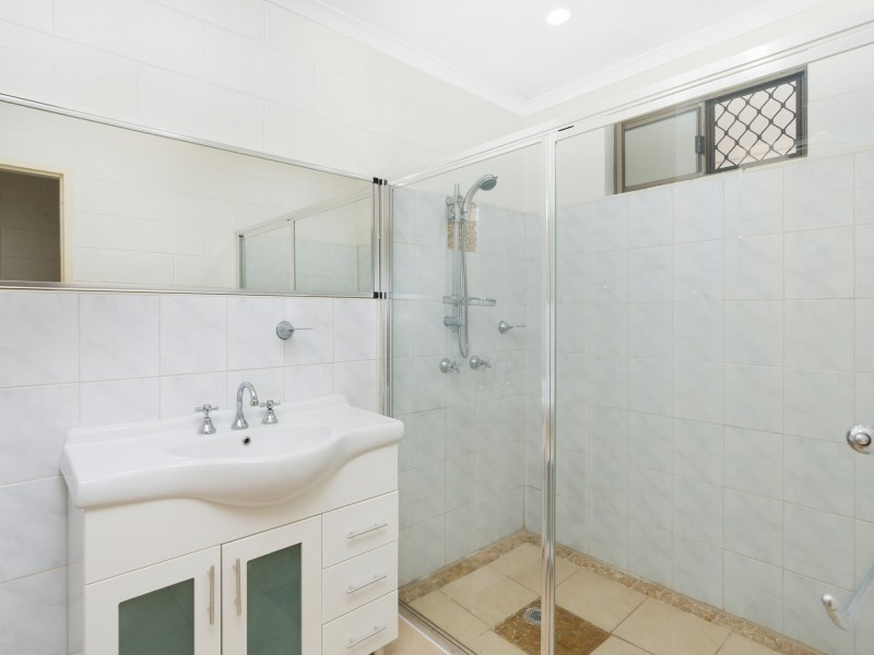 22 Lesley Street, Smithfield QLD 4878