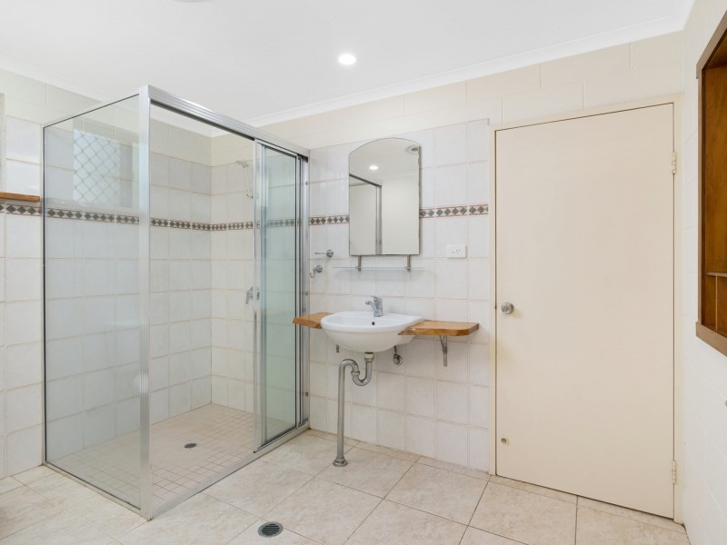 22 Lesley Street, Smithfield QLD 4878