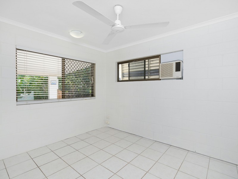 22 Lesley Street, Smithfield QLD 4878