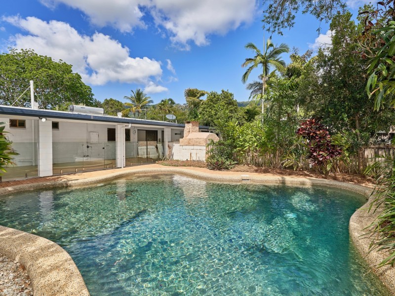 22 Lesley Street, Smithfield QLD 4878