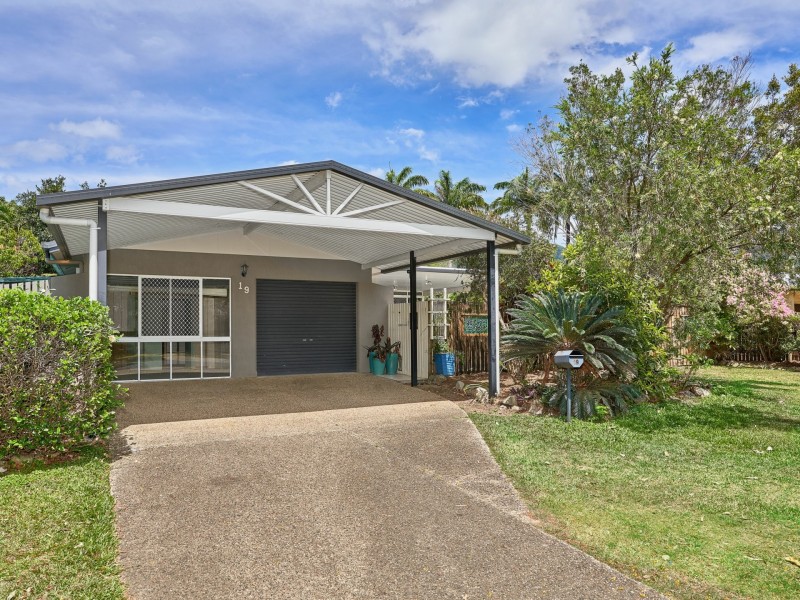 19 Cairnwell Street, Smithfield QLD 4878