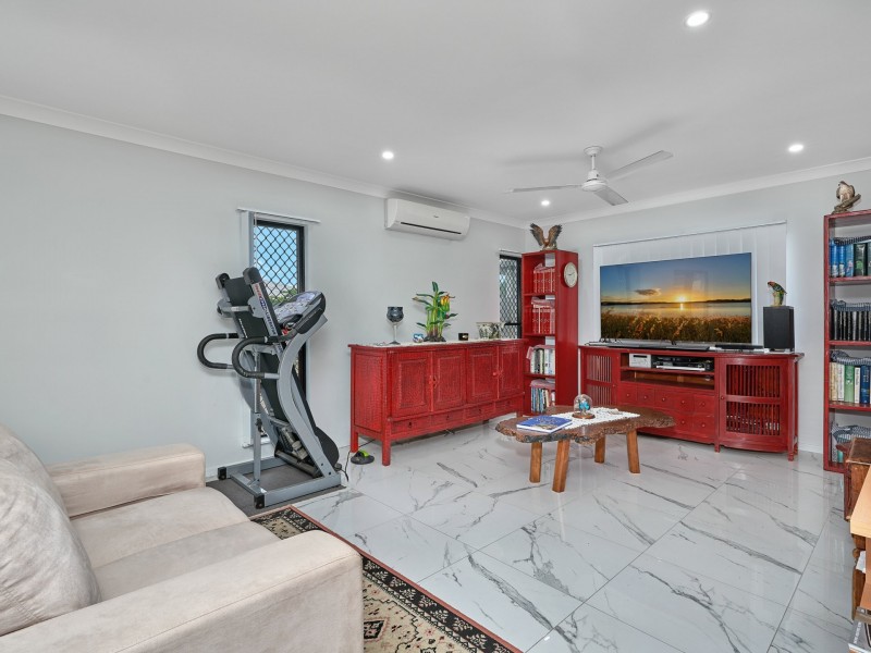 31 Singleton Close, Smithfield QLD 4878