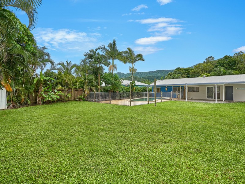 6 Cheviot Street, Smithfield QLD 4878