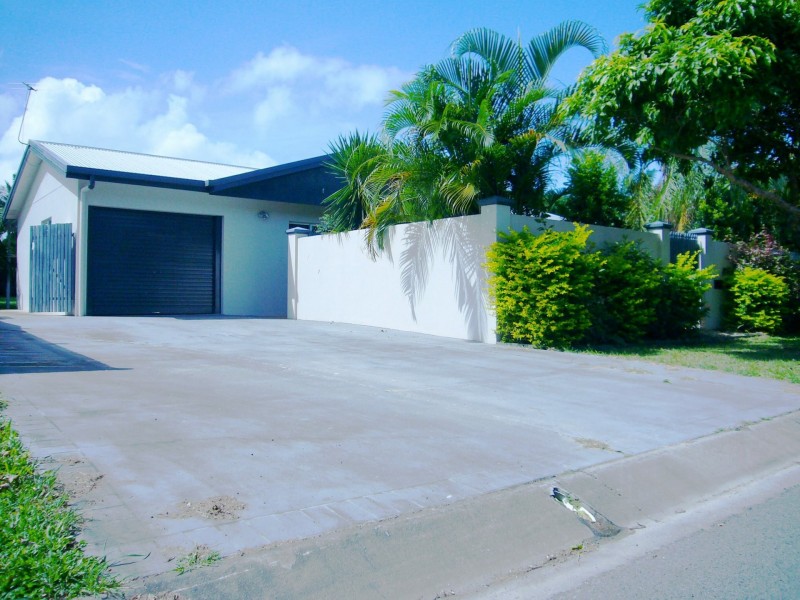 6 Cheviot Street, Smithfield QLD 4878