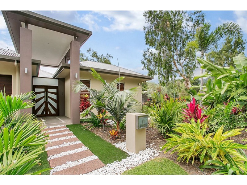11 Silver Cres, Palm Cove QLD 4879