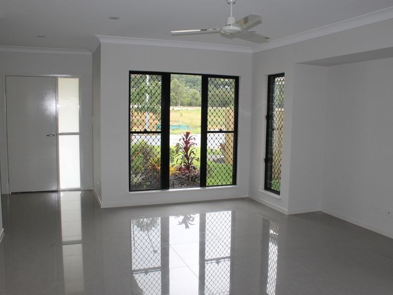 32 HILLARY DRIVE, Smithfield QLD 4878