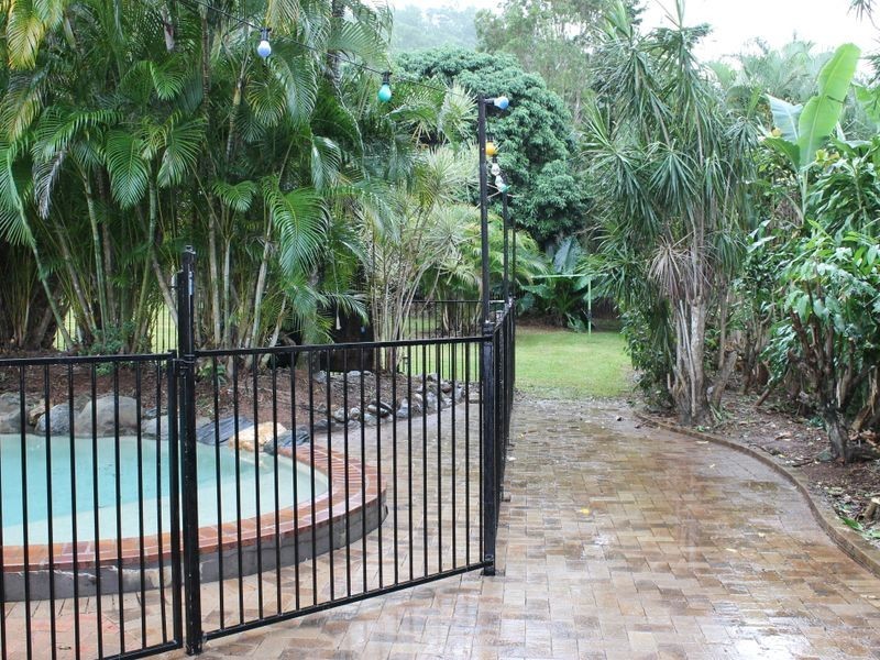 31 Carramar Cres, Caravonica QLD 4878