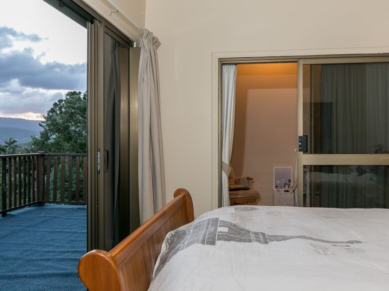 5 Ray Street, Yorkeys Knob QLD 4878