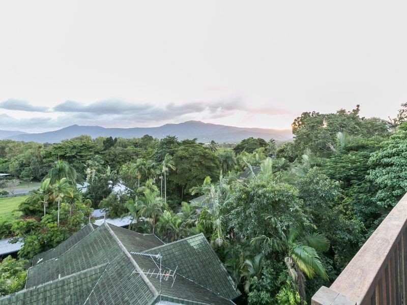 5 Ray Street, Yorkeys Knob QLD 4878