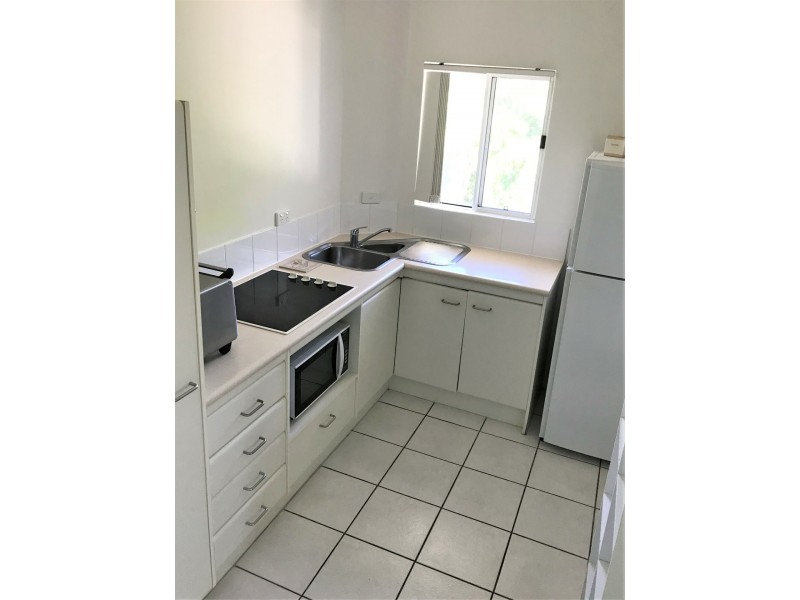 25/12-14 Deauville Close, Yorkeys Knob QLD 4878