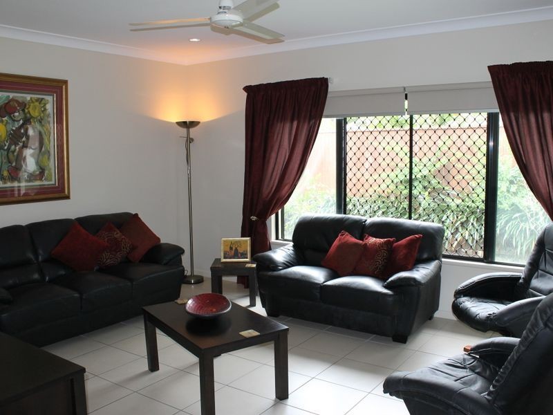 17 Hatch Close, Trinity Beach QLD 4879