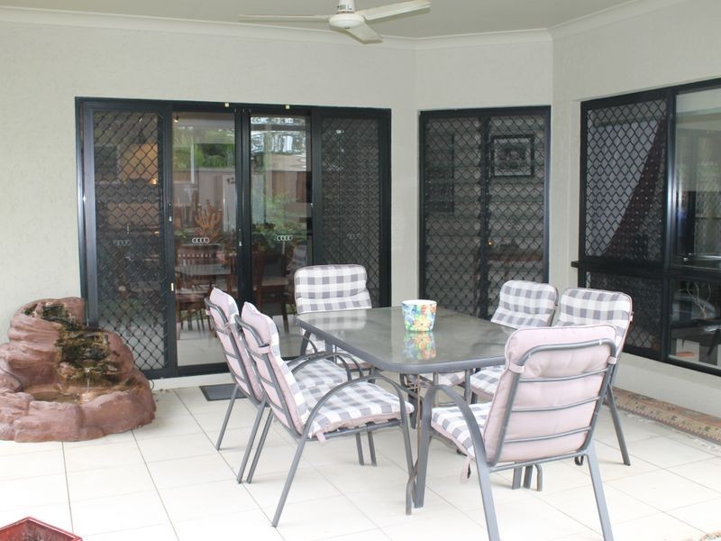 17 Hatch Close, Trinity Beach QLD 4879