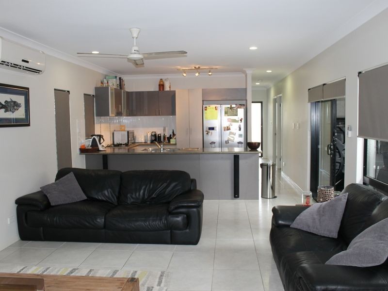 11 Sandridge Way, Smithfield QLD 4878