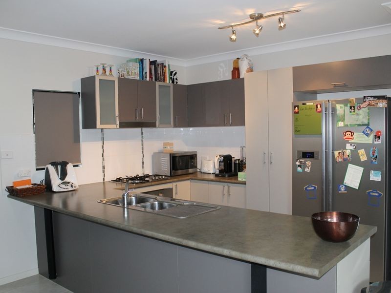 11 Sandridge Way, Smithfield QLD 4878