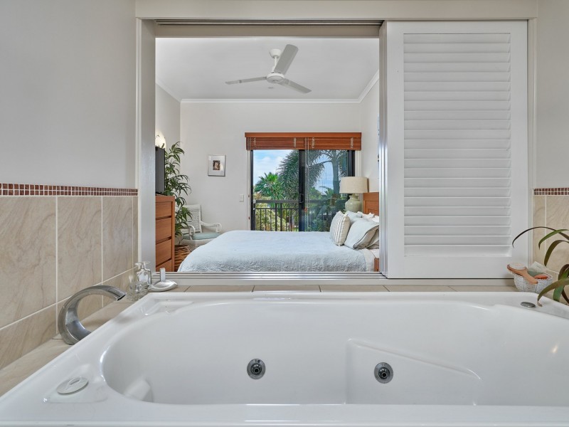 18/5-7 Arlington Esplanade, Clifton Beach QLD 4879