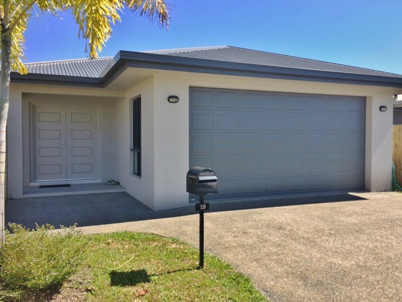 19 Landsborough Drive, Smithfield QLD 4878