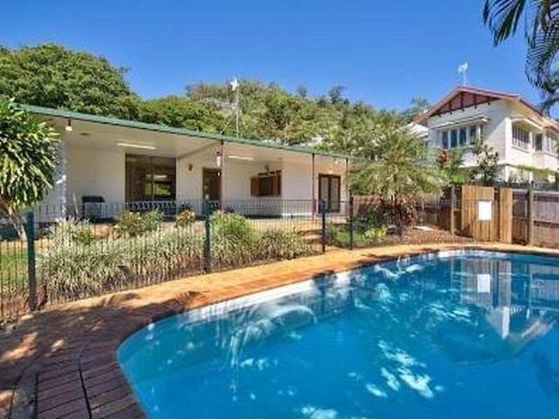 19 ANNE STREET, Smithfield QLD 4878