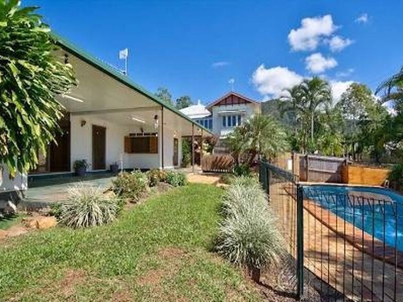 19 ANNE STREET, Smithfield QLD 4878