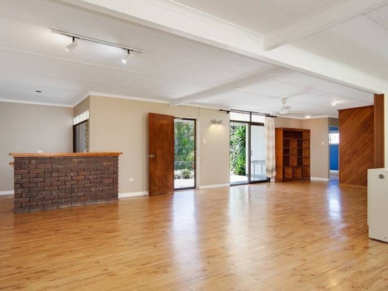 19 ANNE STREET, Smithfield QLD 4878