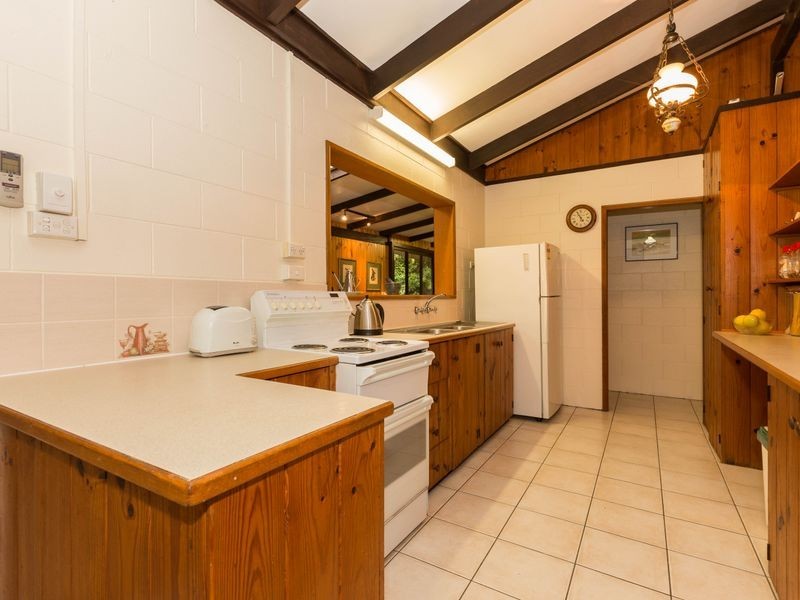 40 Petersen Street, Trinity Beach QLD 4879