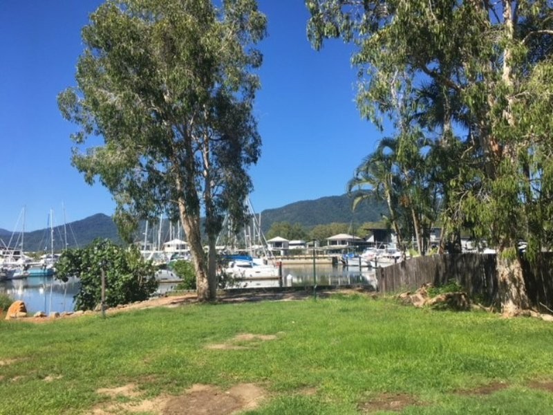 27 Riverside Parade, Trinity Park QLD 4879