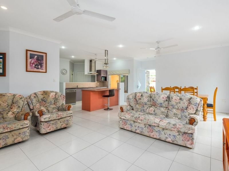 81 MichaelAngelo Drive, Redlynch QLD 4870