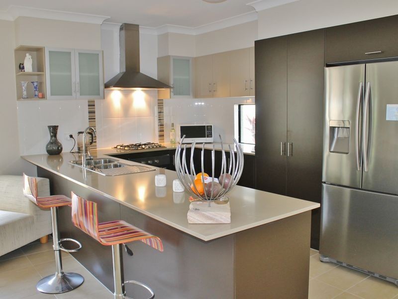 1 Como Close, Kewarra Beach QLD 4879