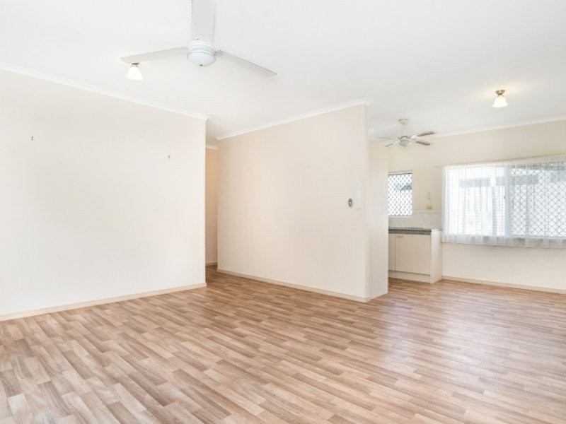 15 Lamb Street, Smithfield QLD 4878