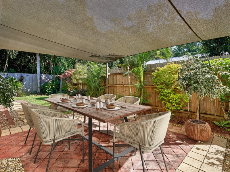 23 Rainy Mountain Place, Smithfield QLD 4878