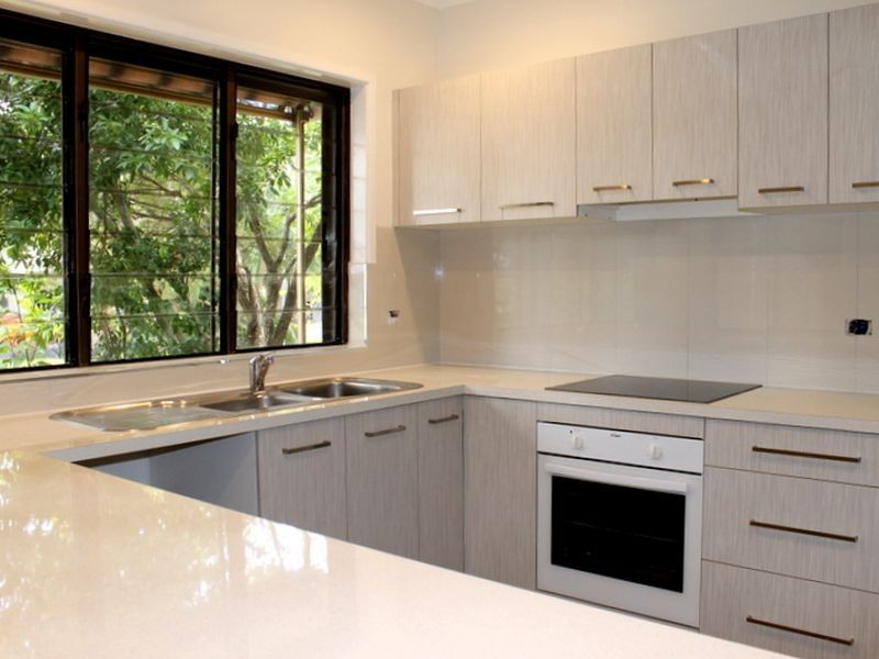 35 Beaver Street, Clifton Beach QLD 4879