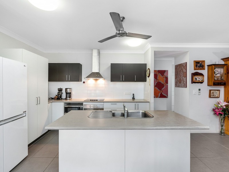 11 Quartzborough Promenade, Trinity Park QLD 4879
