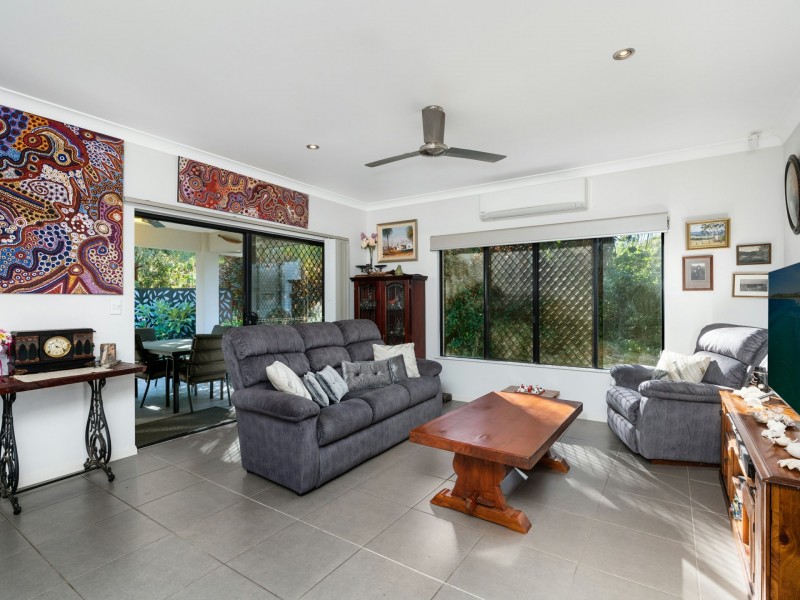 11 Quartzborough Promenade, Trinity Park QLD 4879