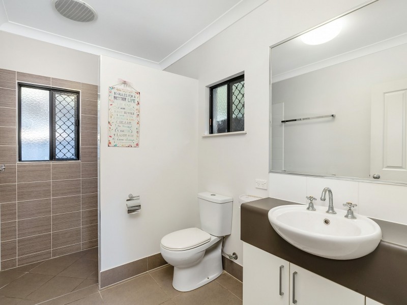 11 Quartzborough Promenade, Trinity Park QLD 4879